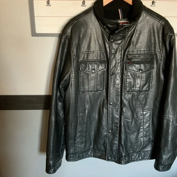 LEVI’S vintage black faux leather trucker motorcycle jacket zippers - Picture 5 of 16